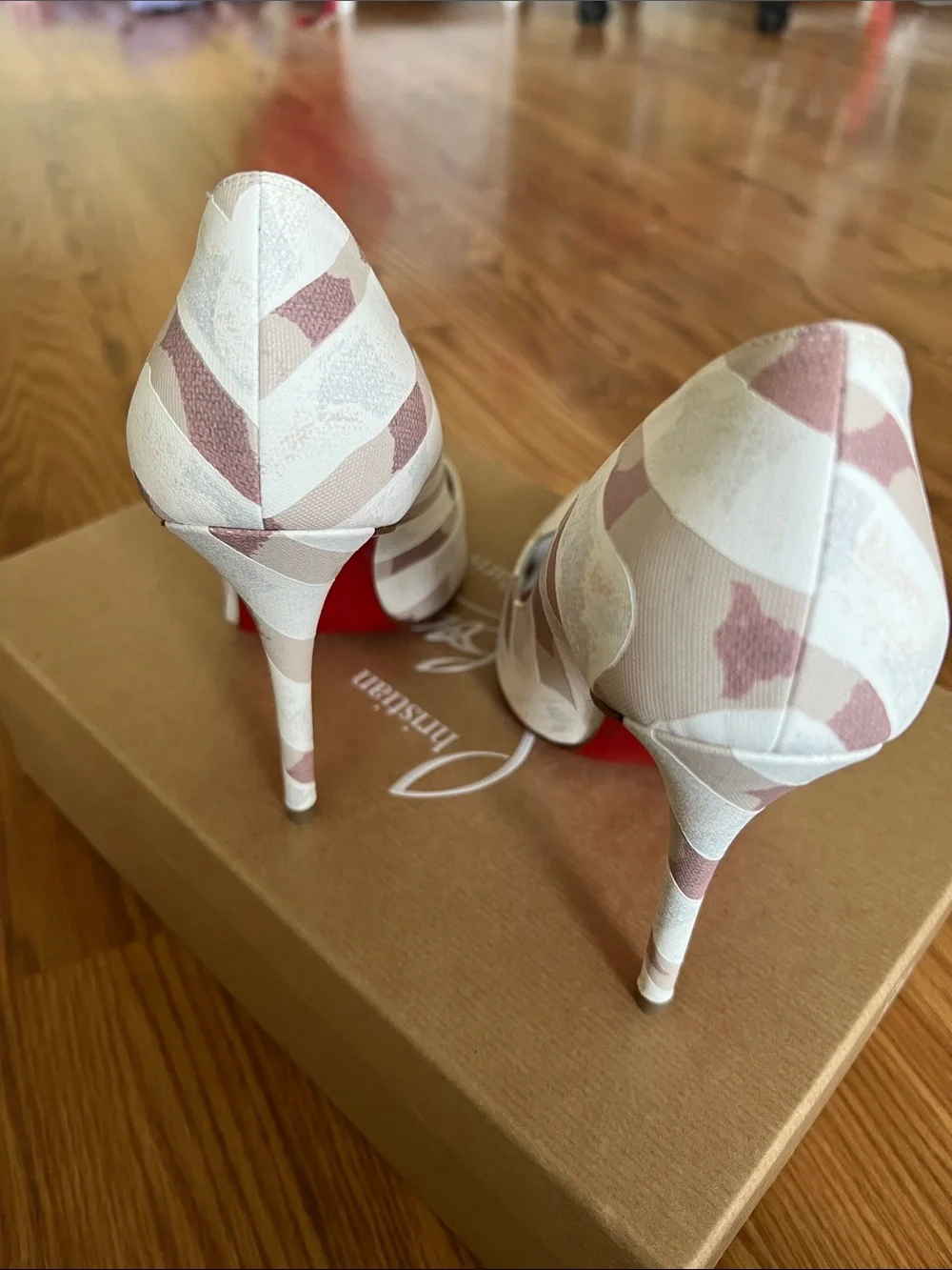 Miss Z 100 Linen Pump